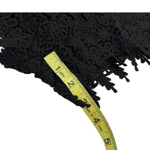 Express Small Black Lace/Crochet Shorts - Picture 7 of 8